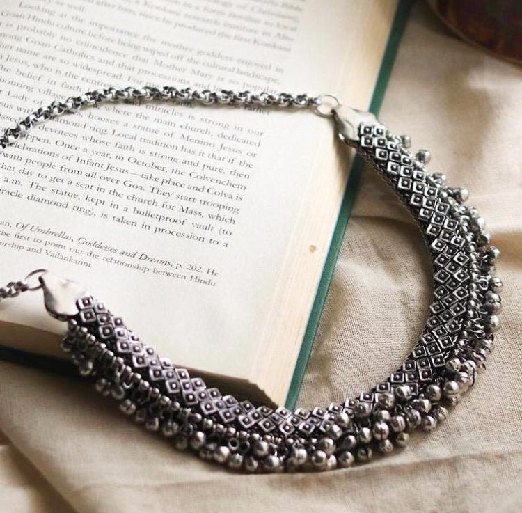 Oxidized Ghungroo Choker