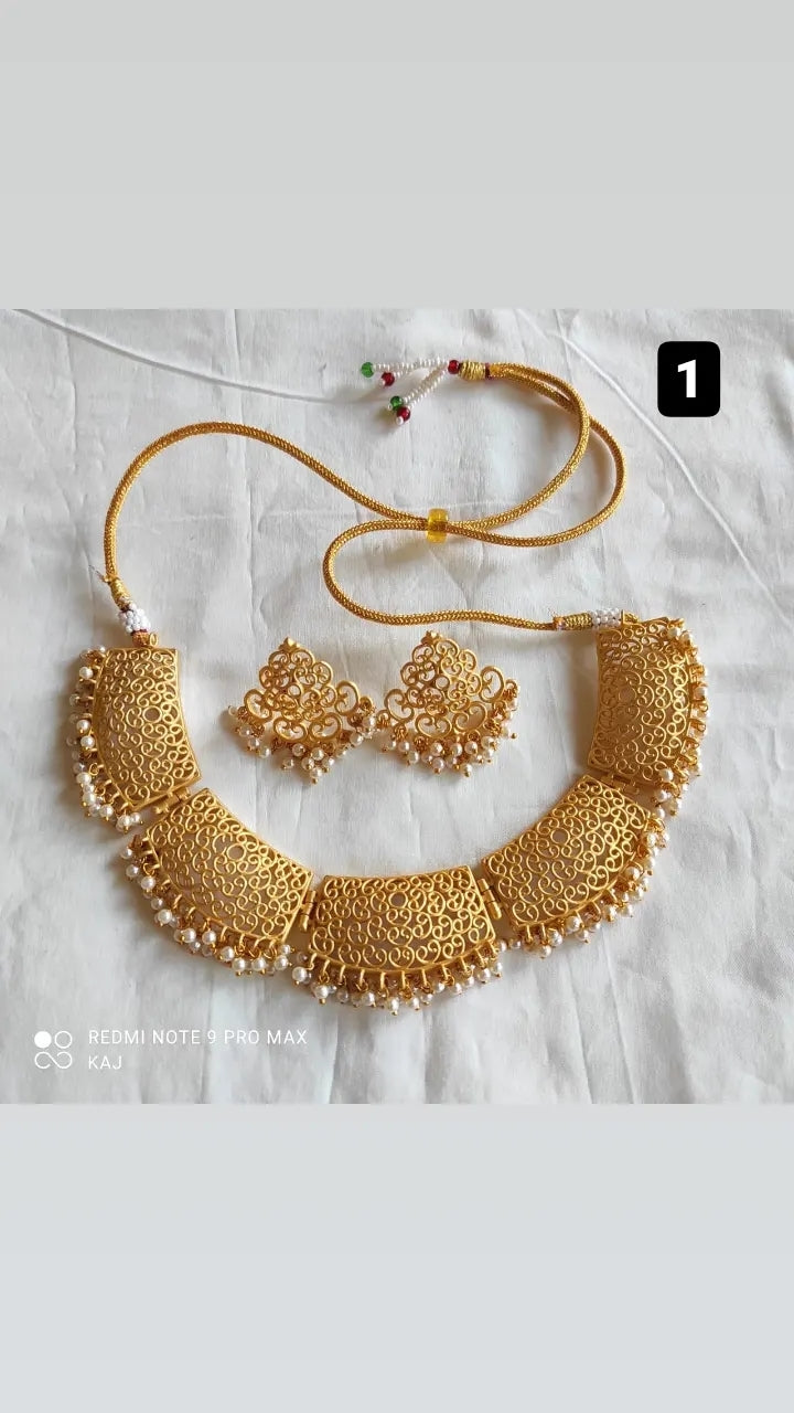 Matte Gold Necklace Set