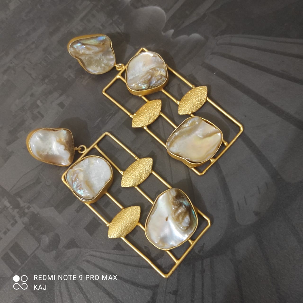 Contemporary Raw Pearls Earrings