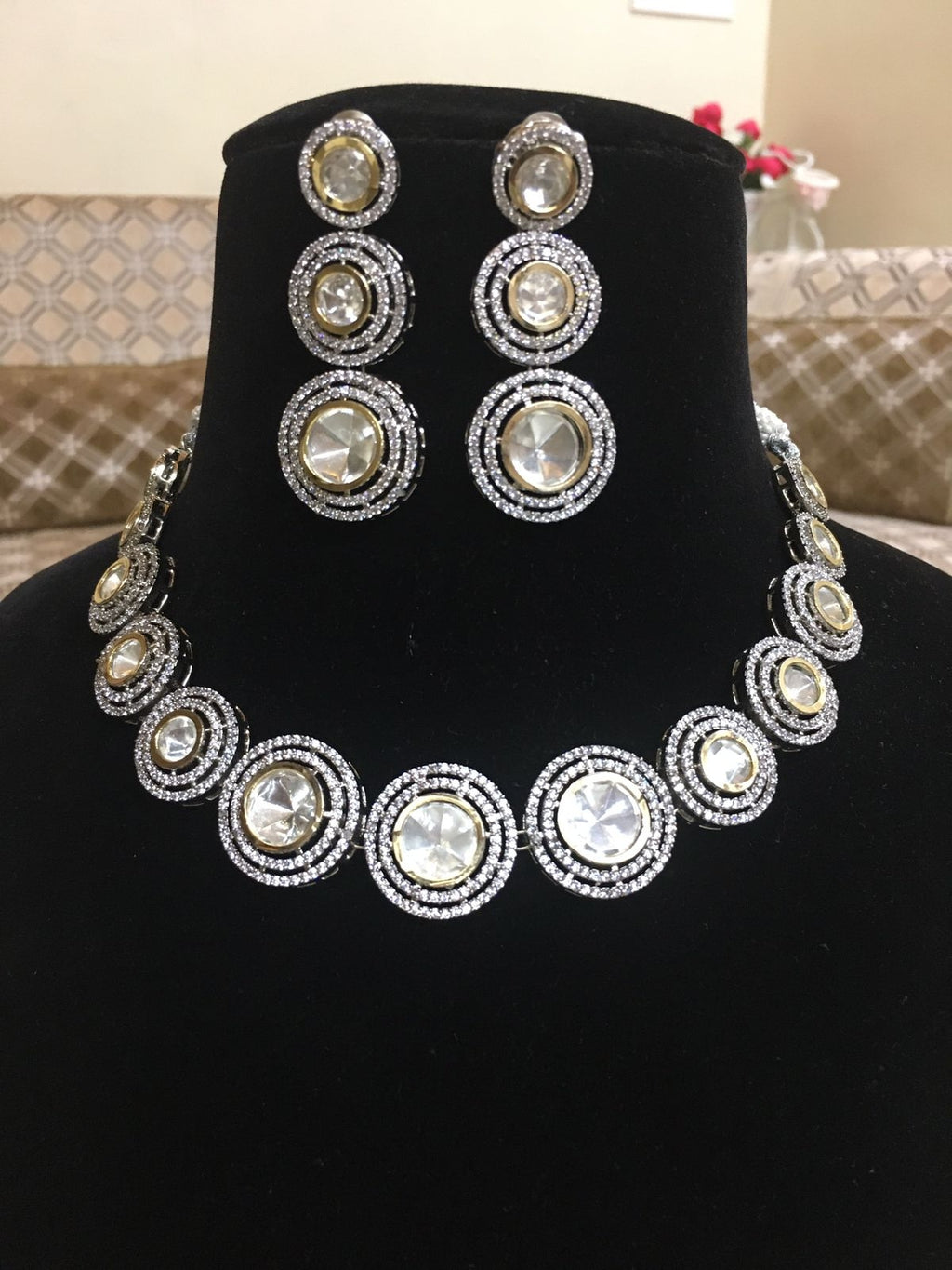 Silver Foil Kundan Choker Set