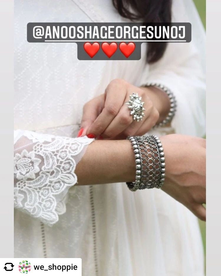 Brass Silver Look-alike Single Handcuff