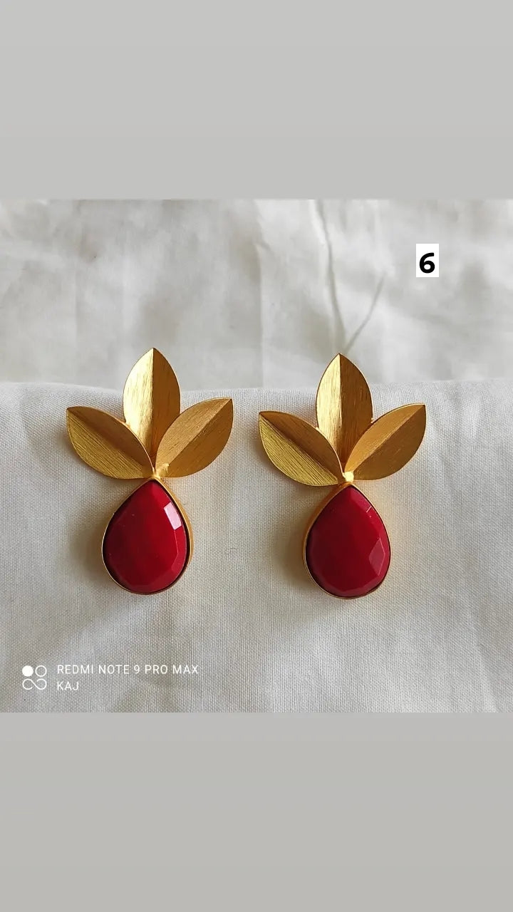 Leaf Studs With Glass Stone