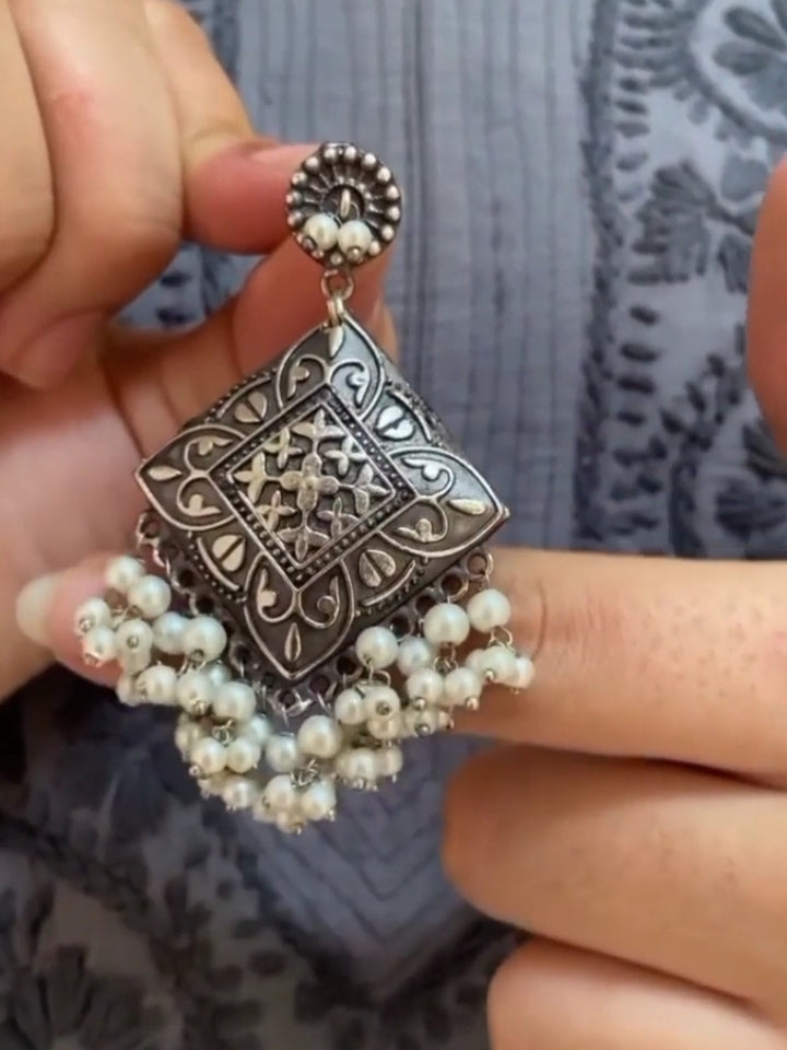 Geometric Pearl Studs