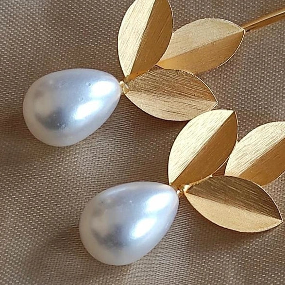 Pearl Hanging Hook Earrings