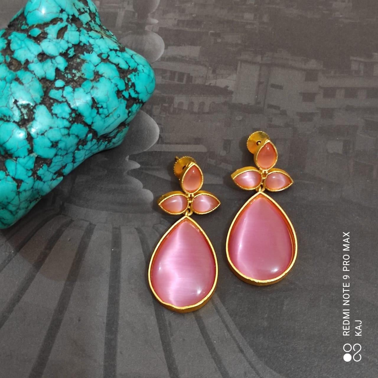 Matte Gold Stone Earrings