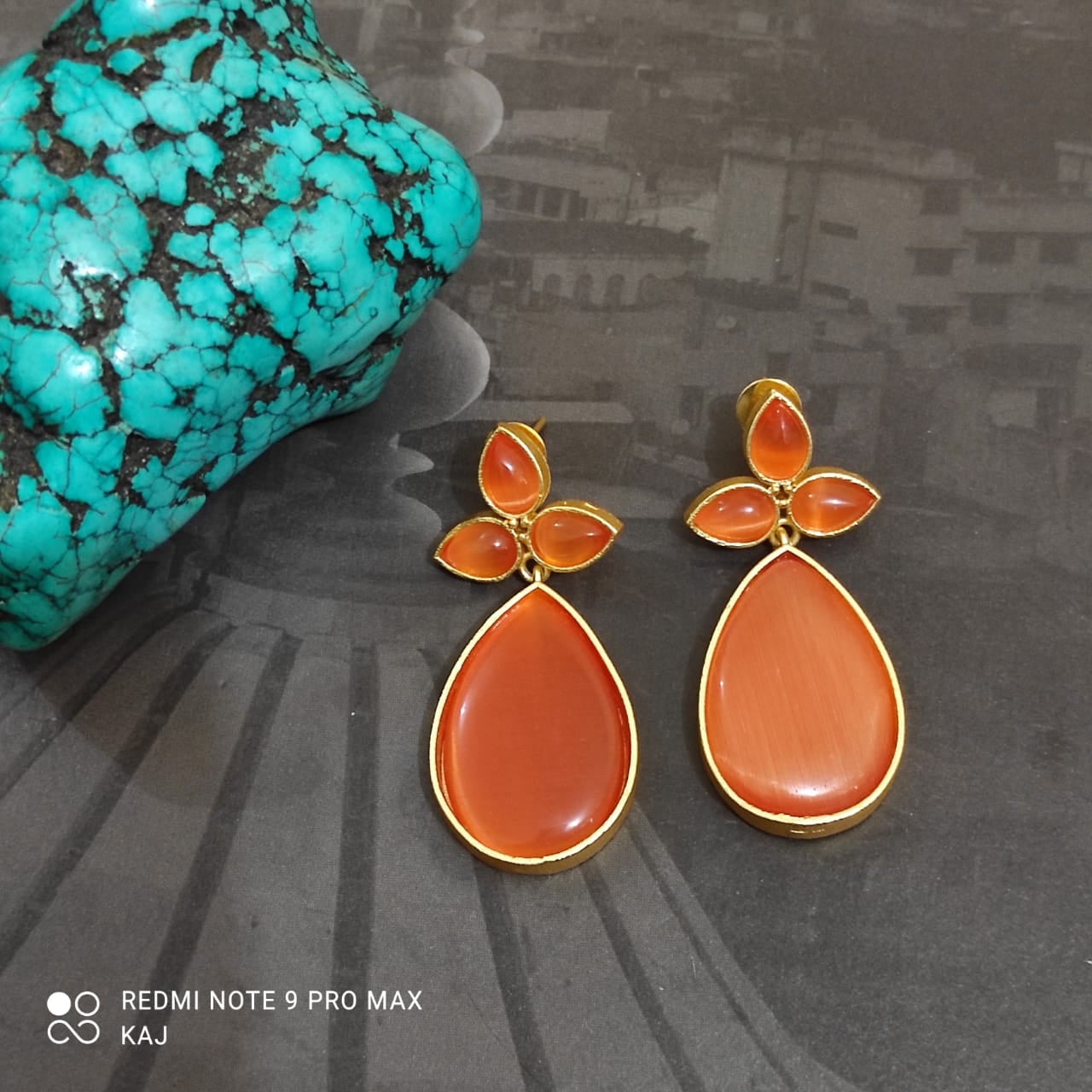 Matte Gold Stone Earrings