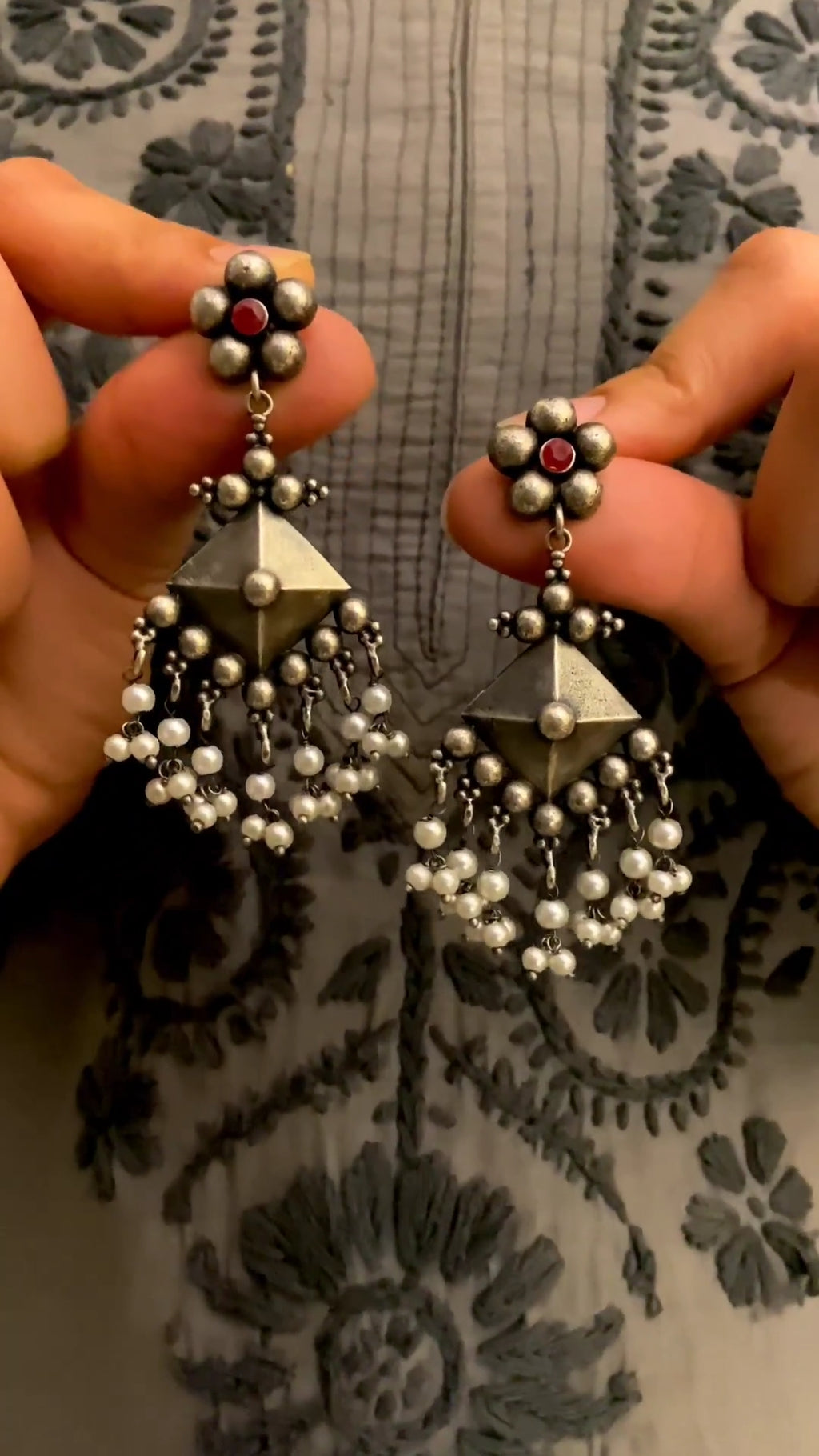 Geometric Unique Studs