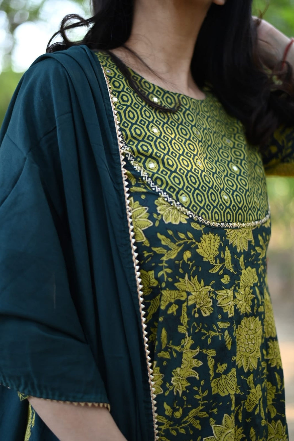 Green Anarkali Kurtaset