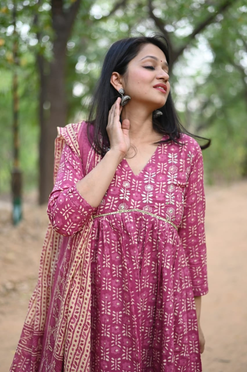 Alia Cut Anarkali Kurtaset