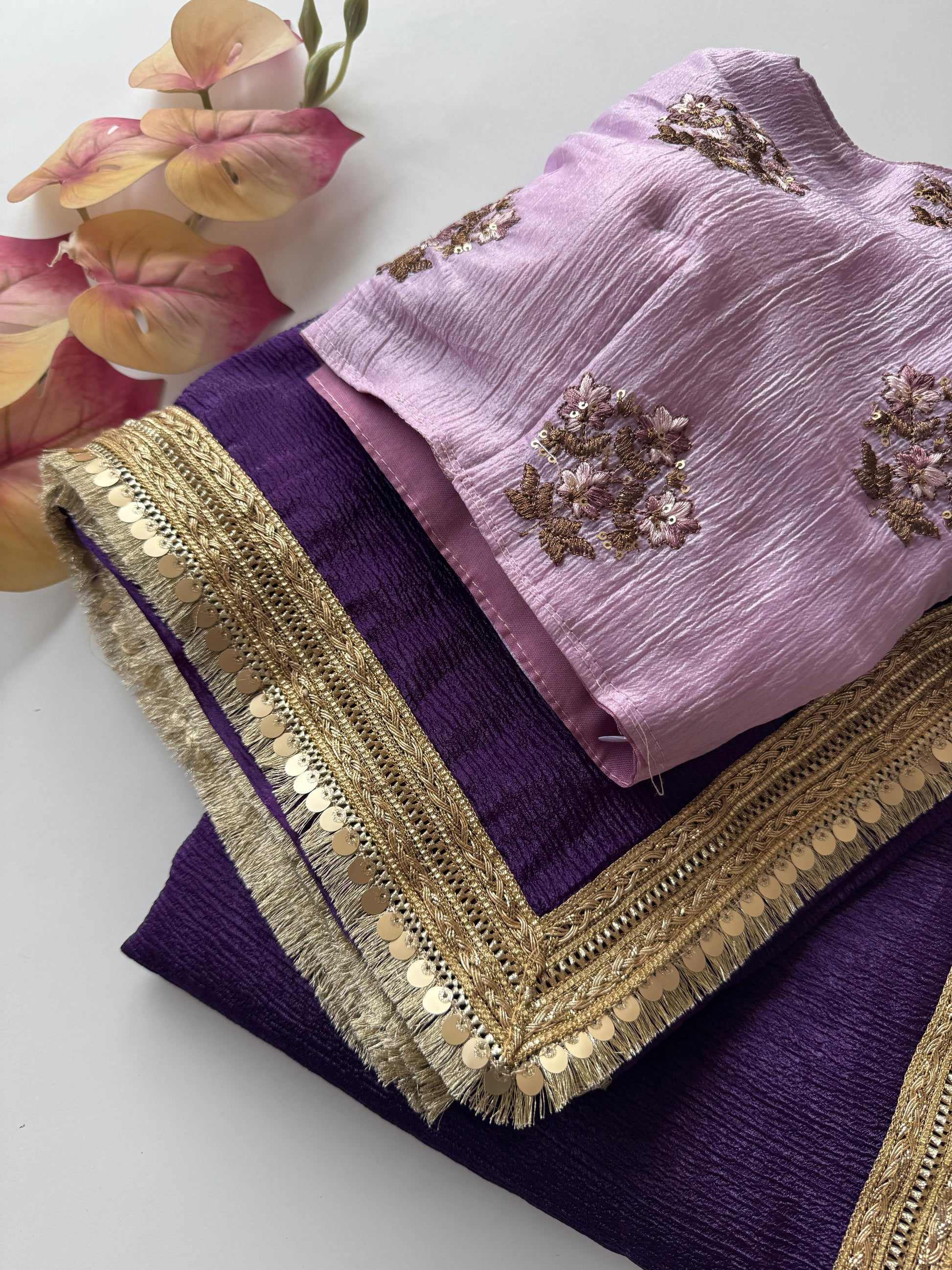 Banarasi Crush Saree With Lace Border