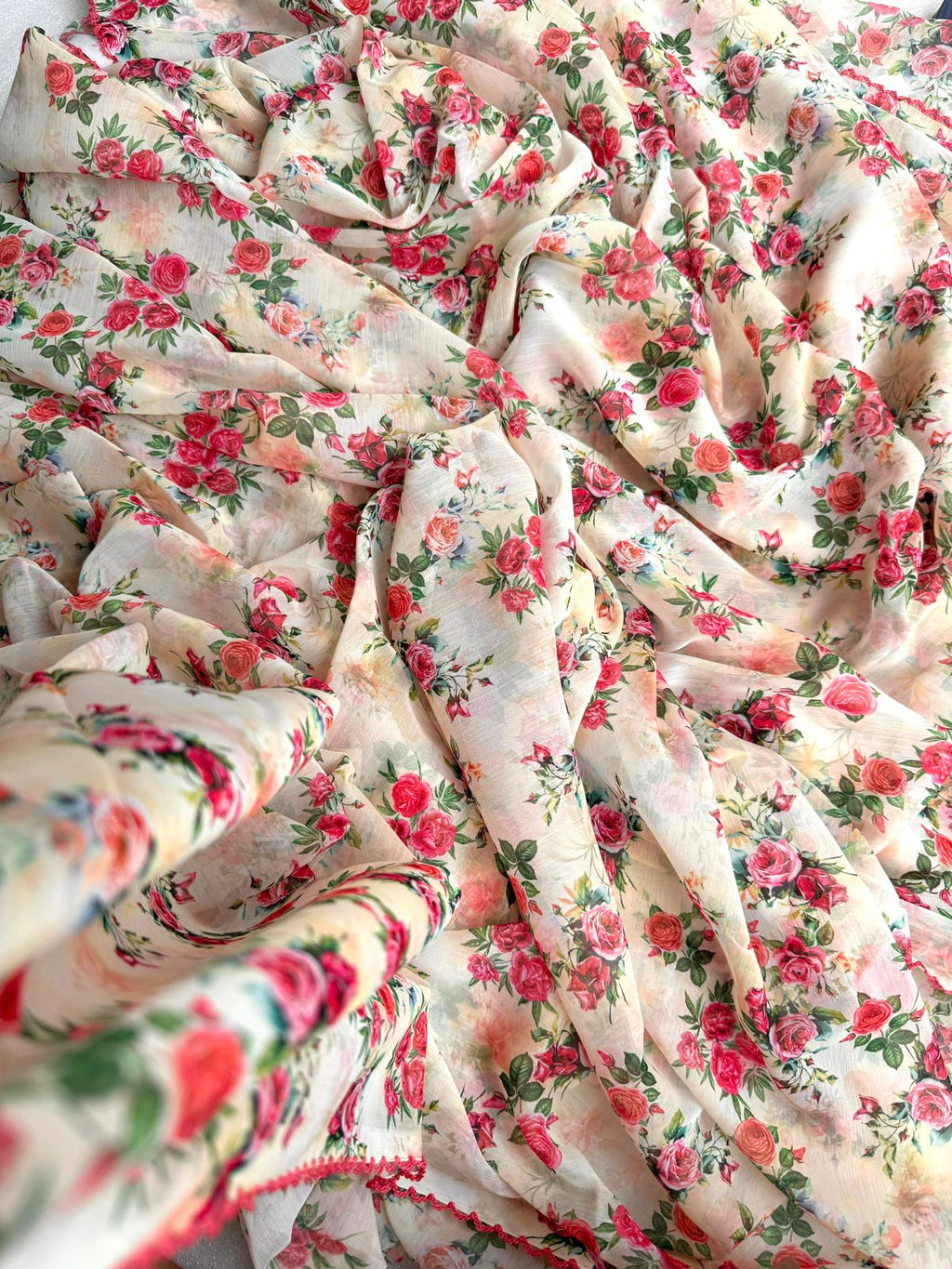 Floral Printed Chiffon Saree With Scalloped Border
