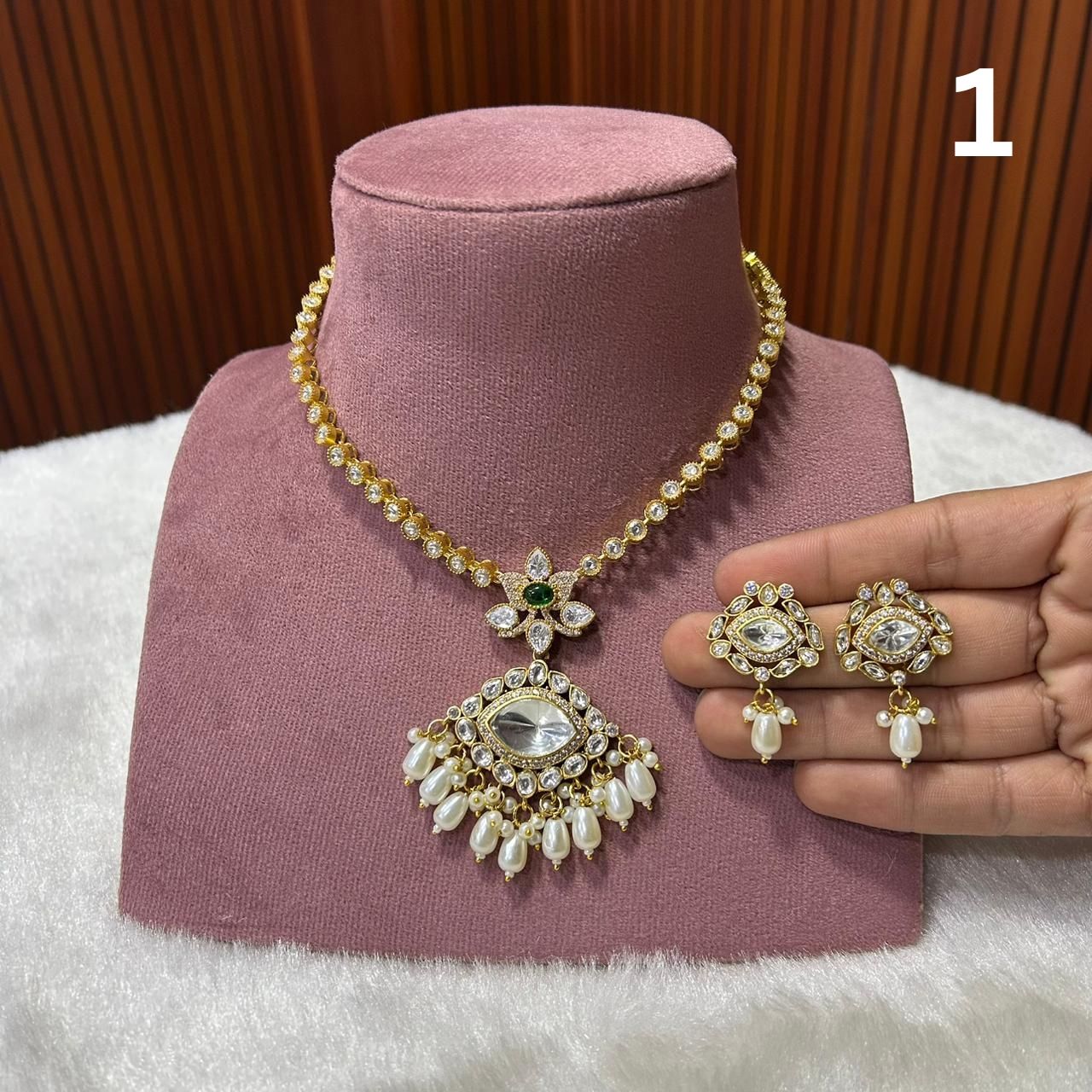 Ahmedabadi Kundan Necklace Set