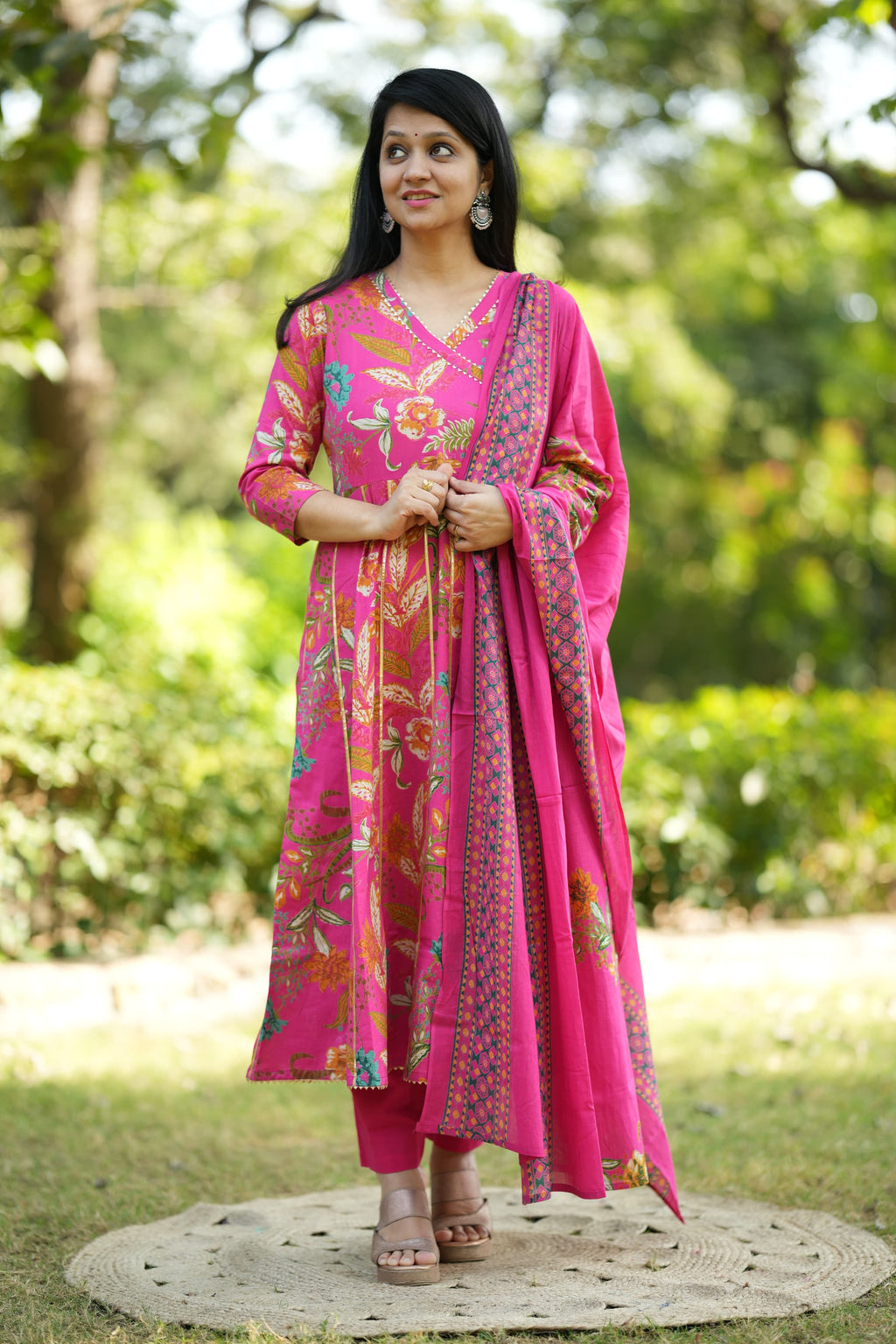 Pink Floral Anarkali Kurtaset