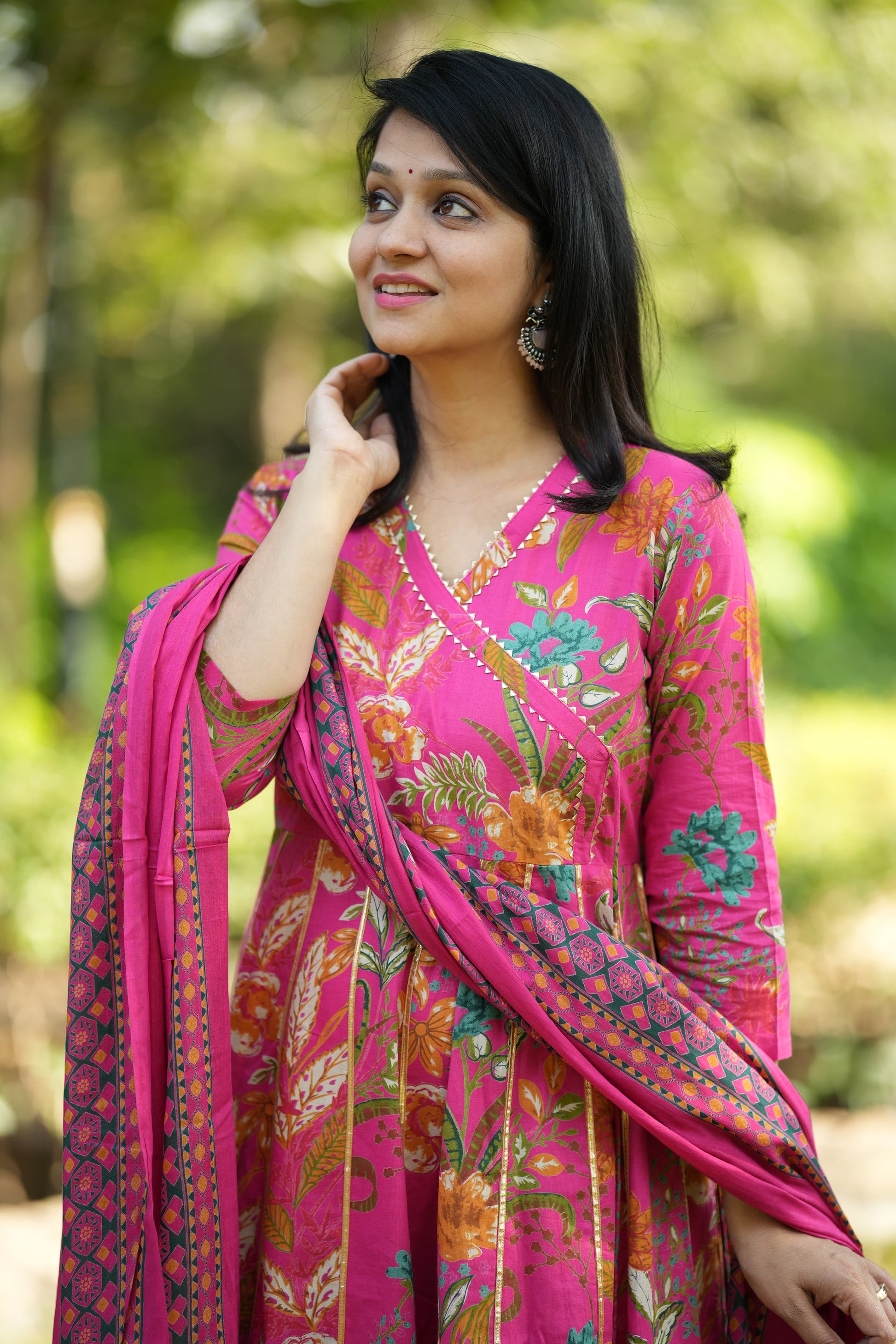 Pink Floral Anarkali Kurtaset