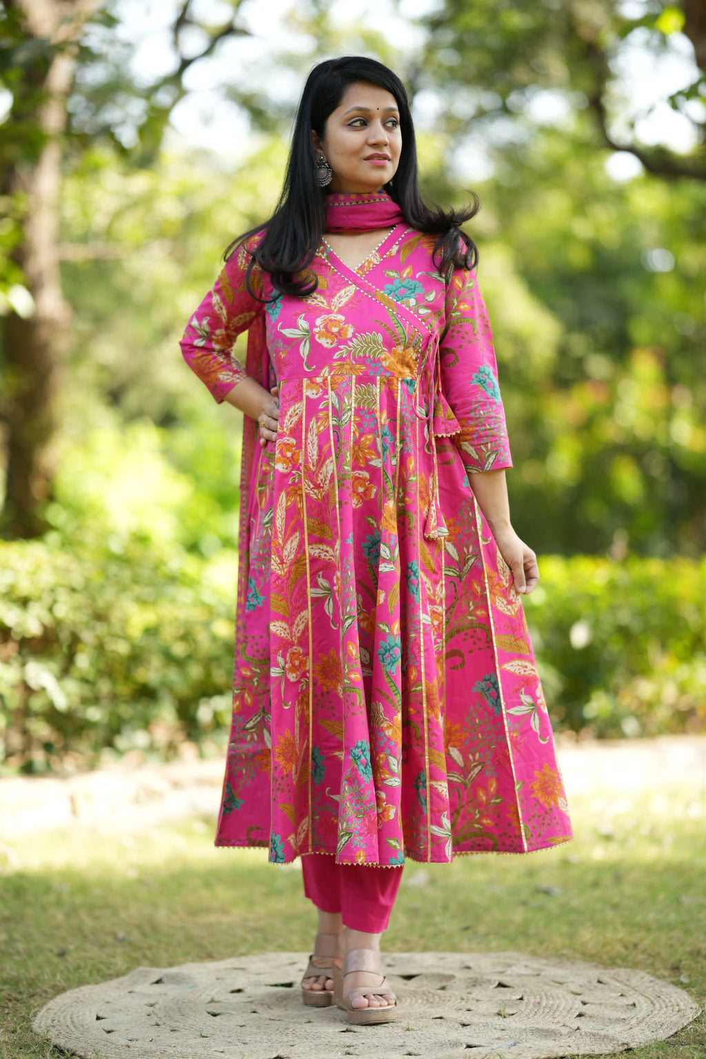 Pink Floral Anarkali Kurtaset