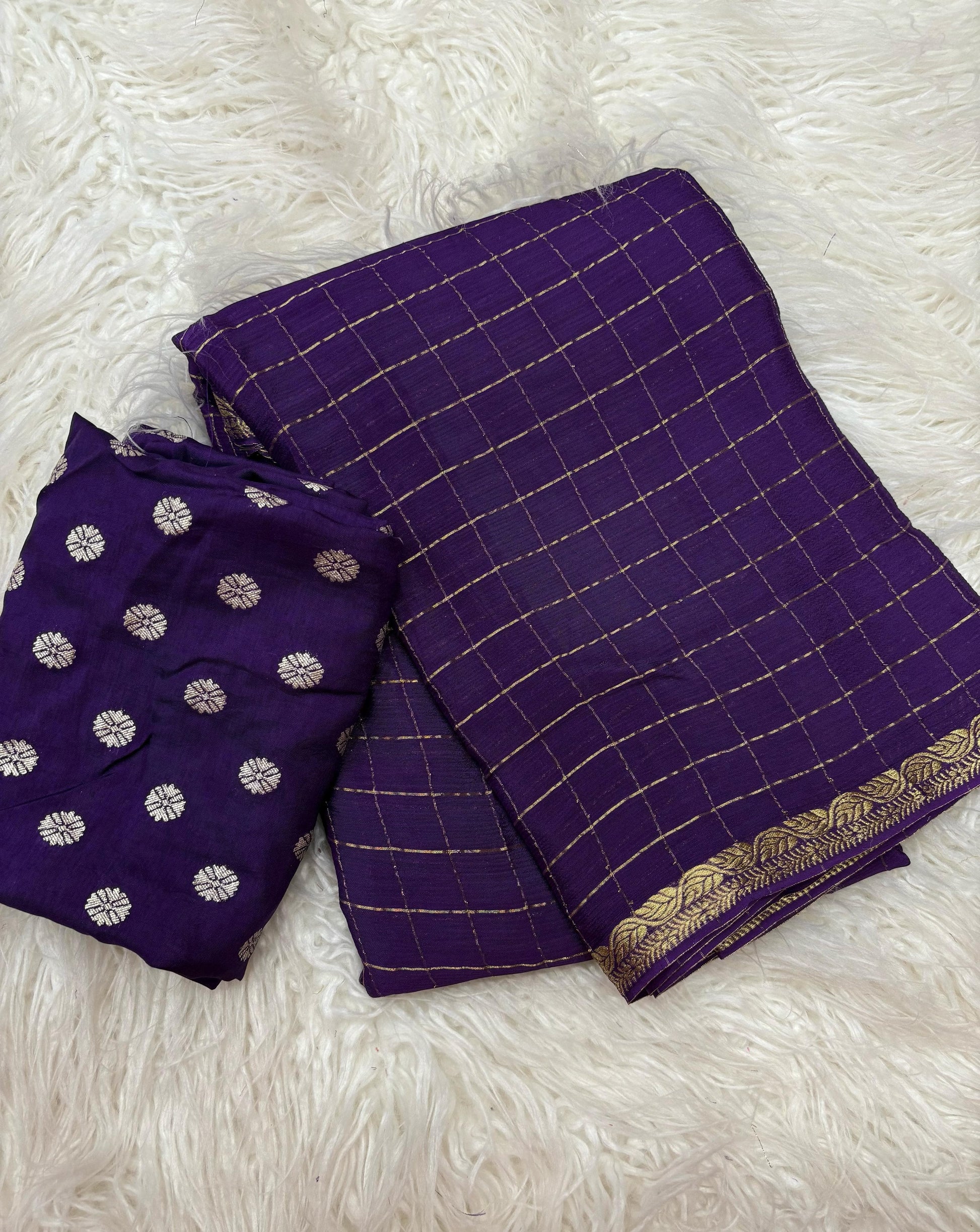 Chinnon Viscose Partywear Saree