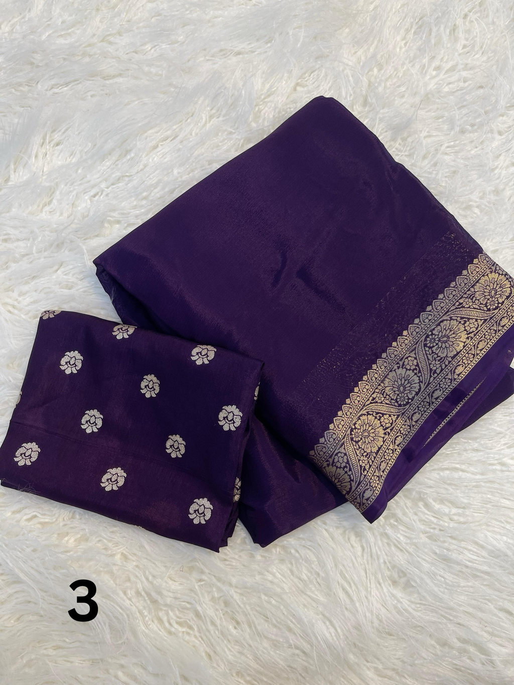 Gowri’s Viscose Chinnon Shaded Saree