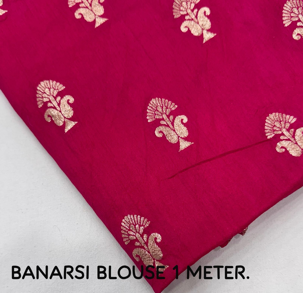 Soft Bubble Crush Saree With Banarasi Blouse Material
