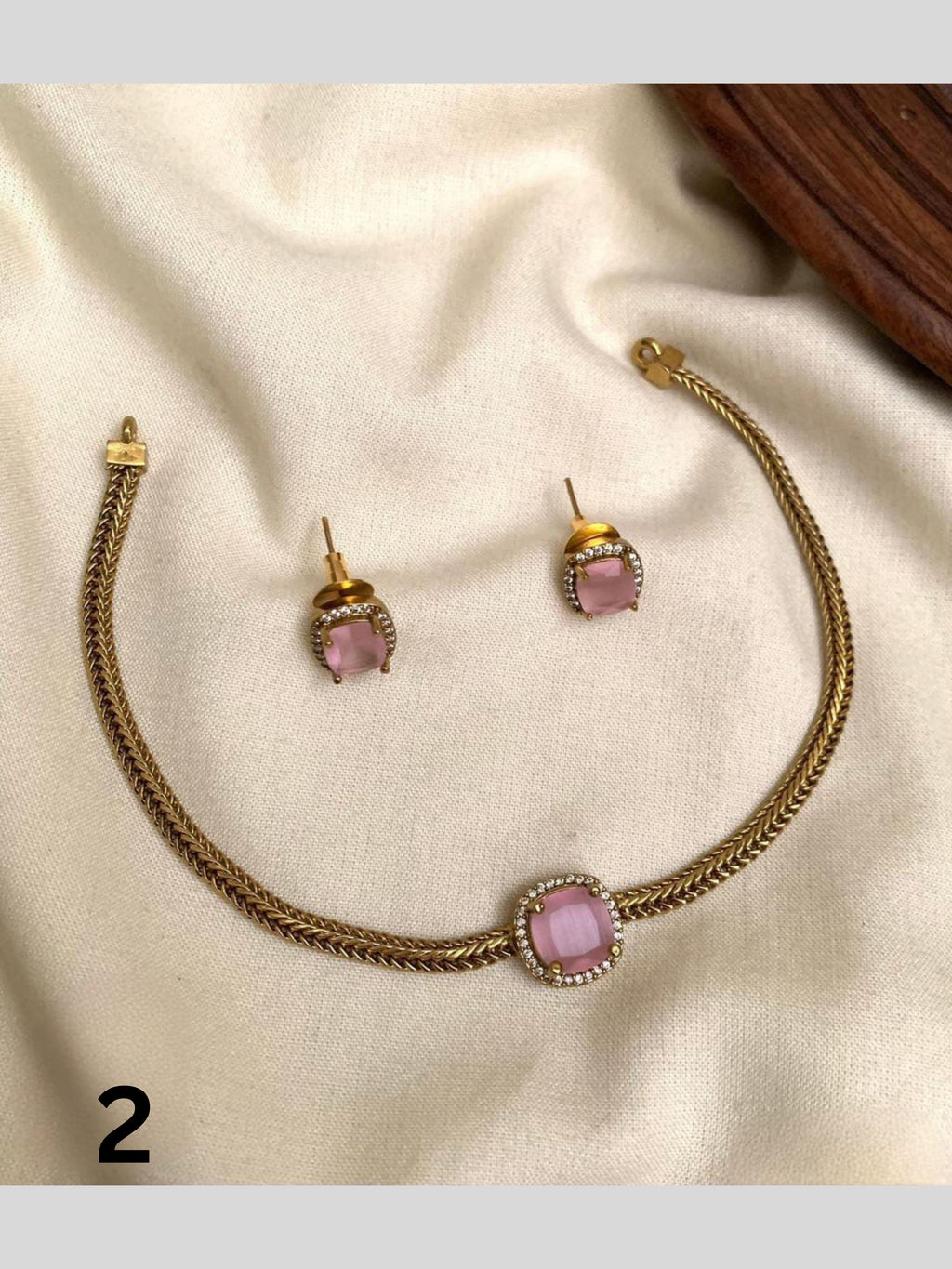 Elegant Choker Set